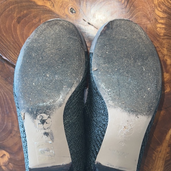 Brand: All Black. Size 40, materials: tilapia fish skin & recycled newspaper. - Picture 10 of 14